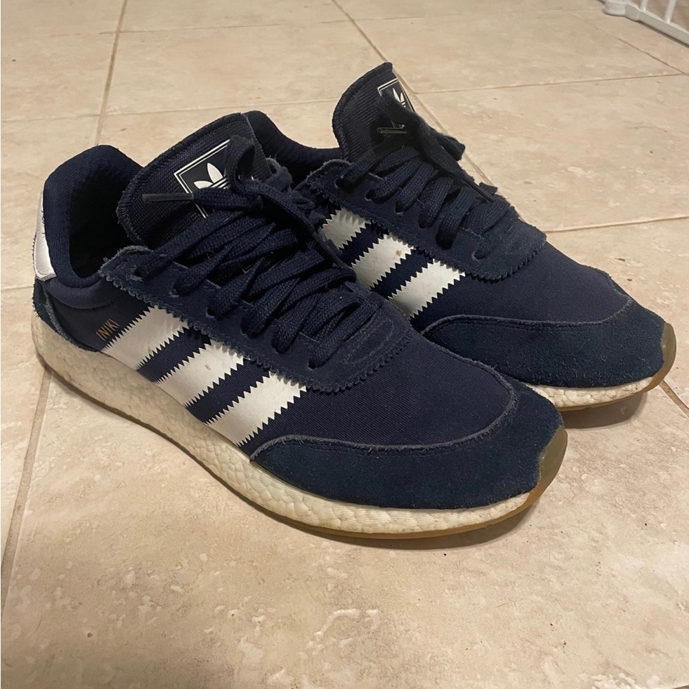 Adidas Iniki Runner